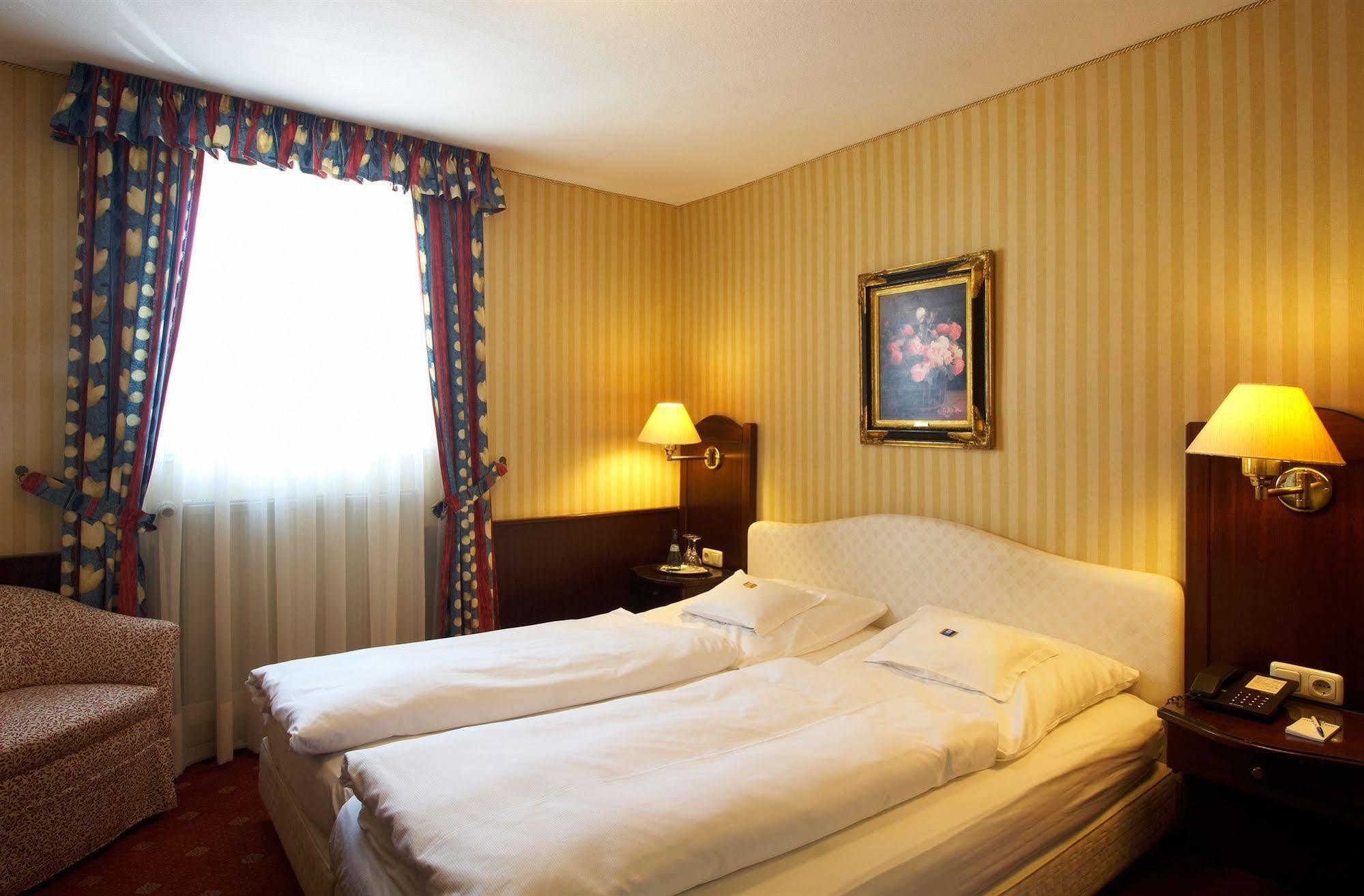 Hotel Brauereigasthof Landwehr-Braeu Reichelshofen المظهر الخارجي الصورة